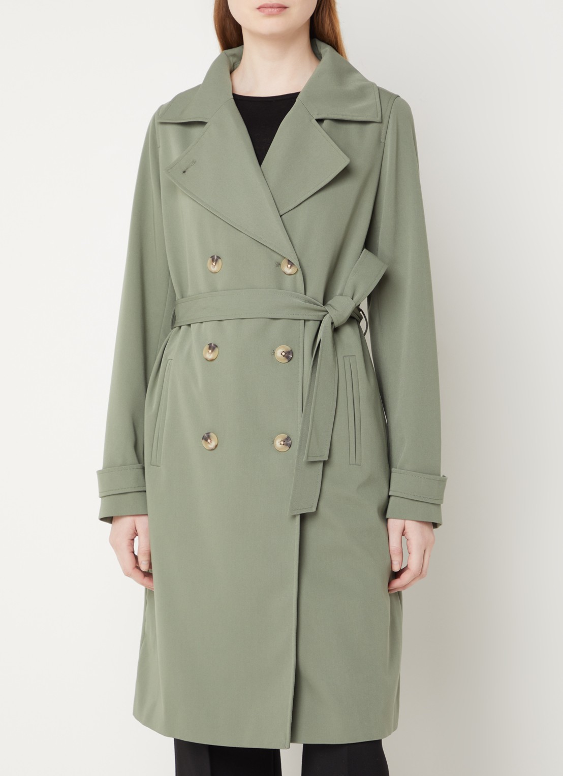 Modström Hiro trenchcoat met dubbele knopenrij en strikceintuur - detail 4 legergroen