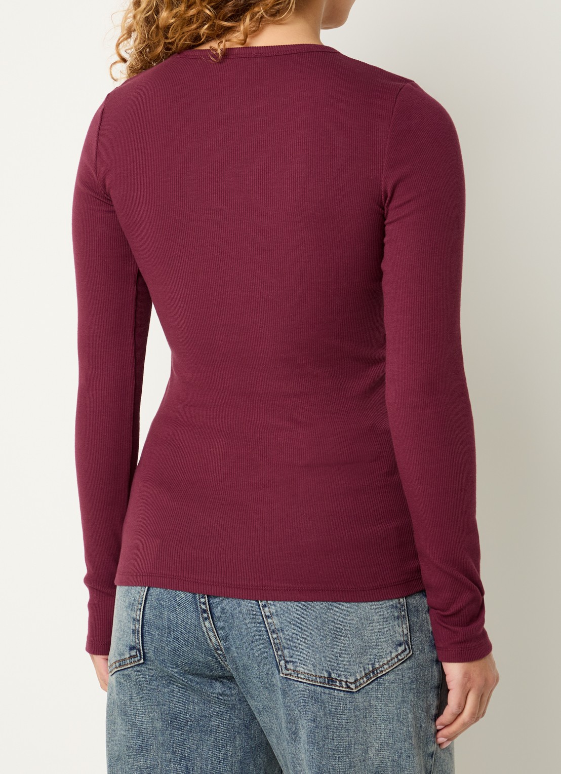 Modström Igor longsleeve met ribstructuur - achterkant 2 bordeauxrood