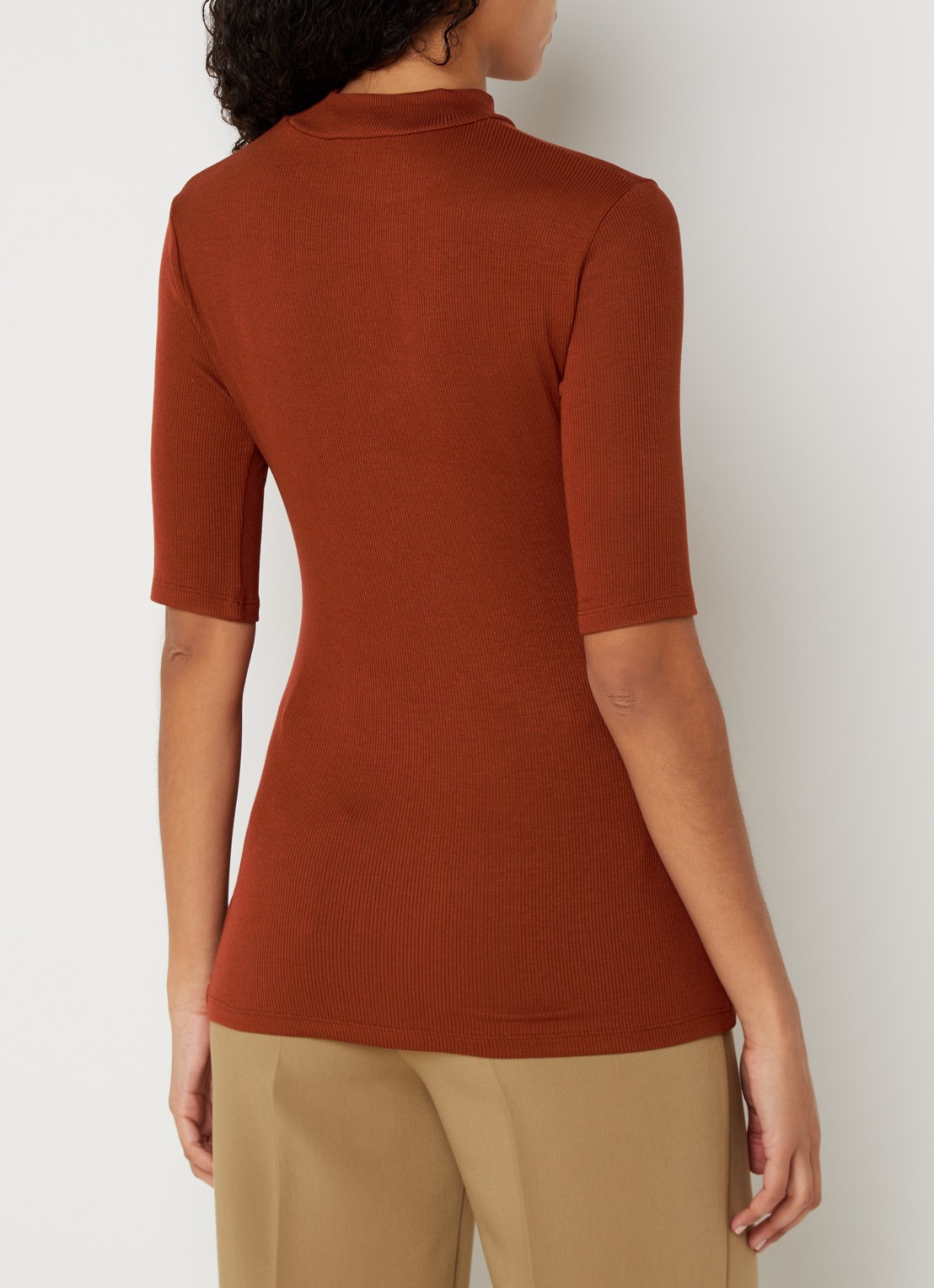 Modström Krown T-shirt met ribstructuur - achterkant 2 oranjebruin