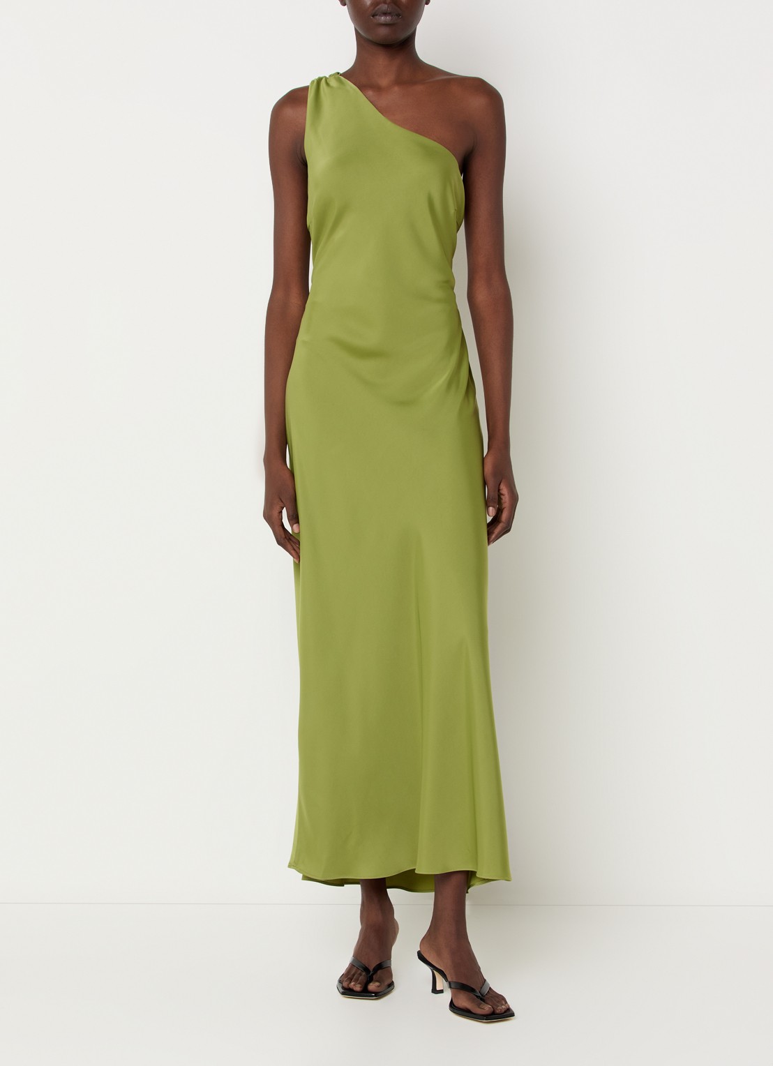 Modström Narcissa one shoulder midi jurk van satijn - detail mosgroen