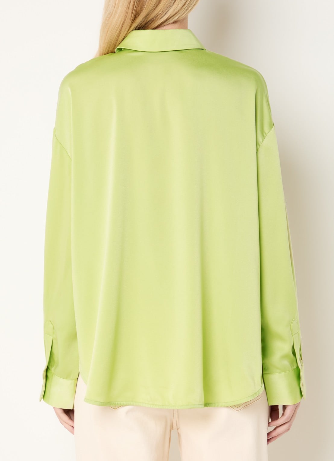 Modström Shelton blouse met glanzende finish - achterkant 3 lime