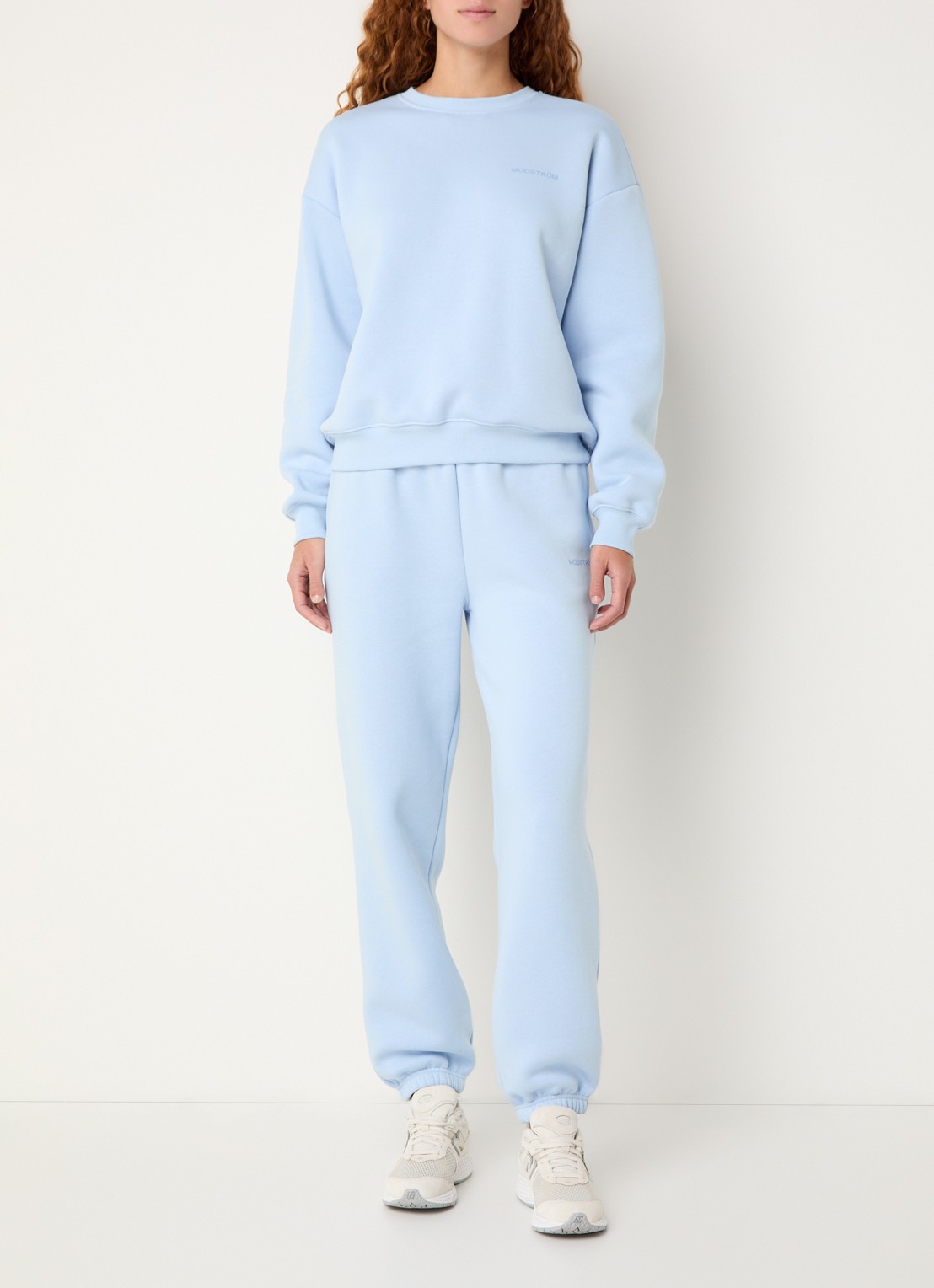 Modström Tia sweater met logoprint - voorkant 2 lichtblauw