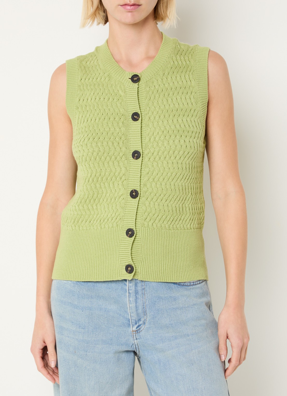 Modström Ulva ribgebreid vest  - detail 4 lichtgroen