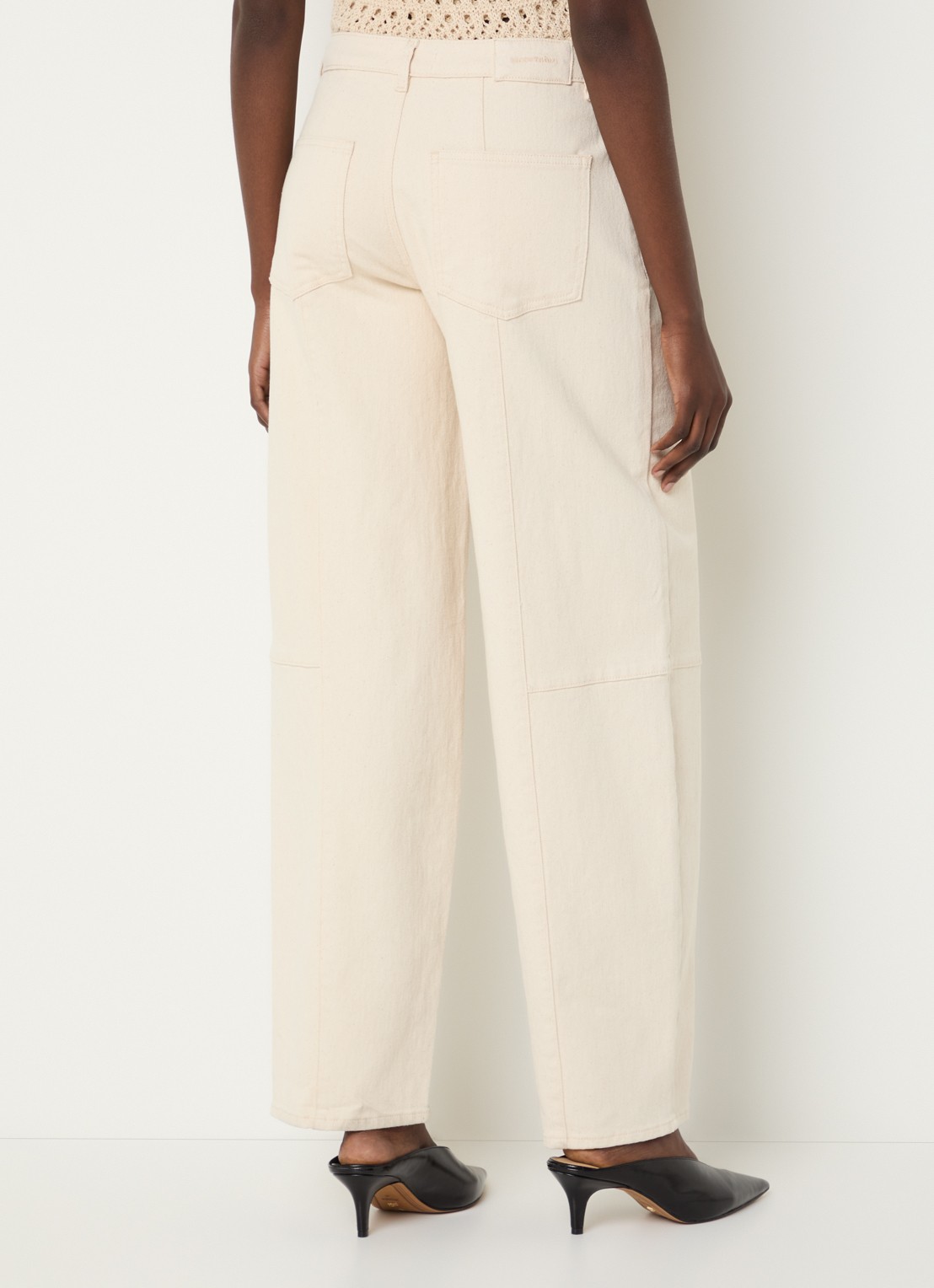 Modström Unika high waist straight fit broek met steekzakken - achterkant 4 zand