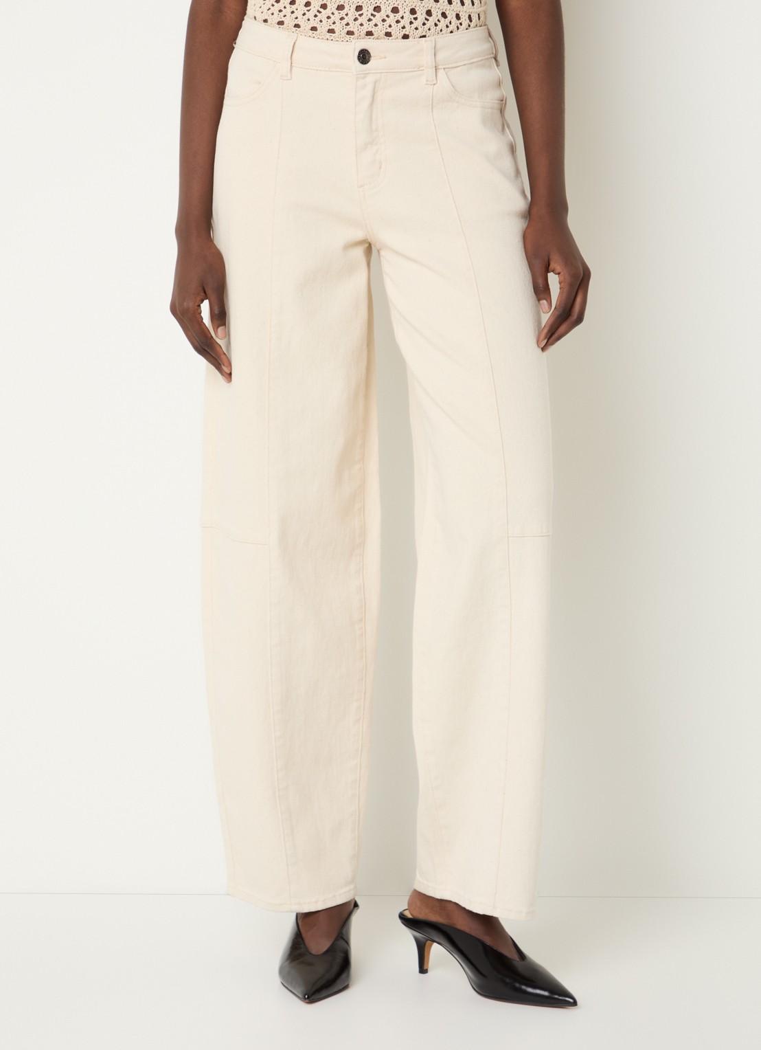 Modström Unika high waist straight fit broek met steekzakken - detail zand