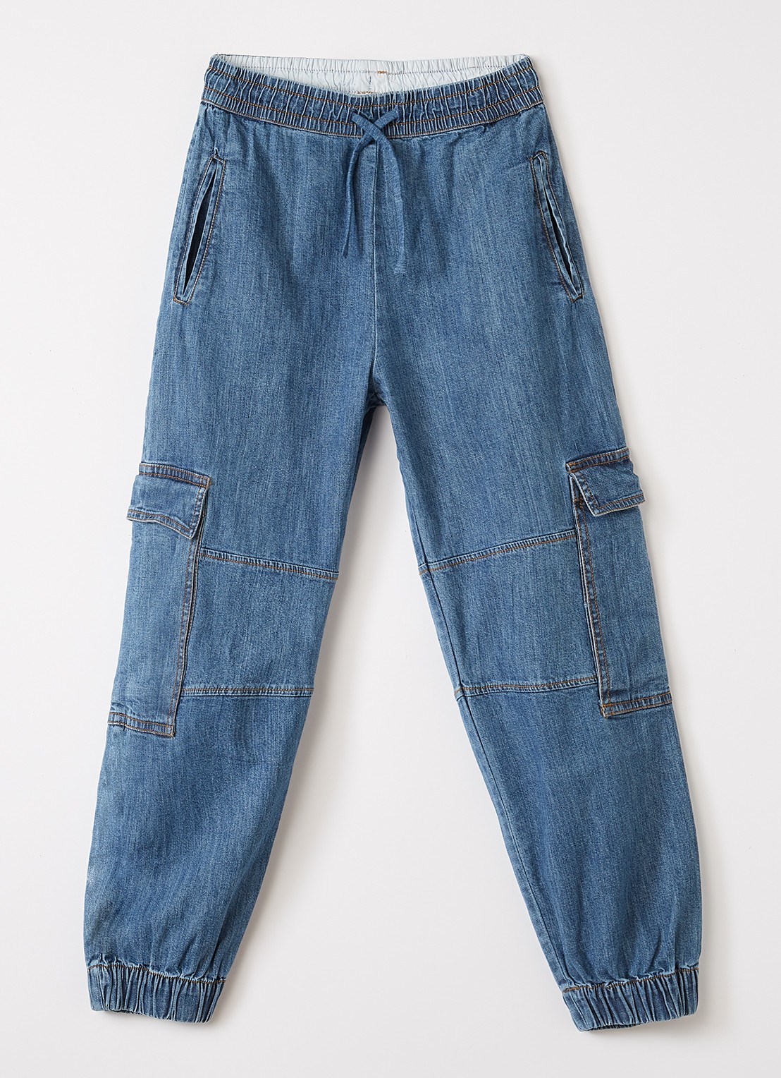 Molo Aliki tapered fit cargobroek van chambray met klepzakken - voorkant 2 indigo