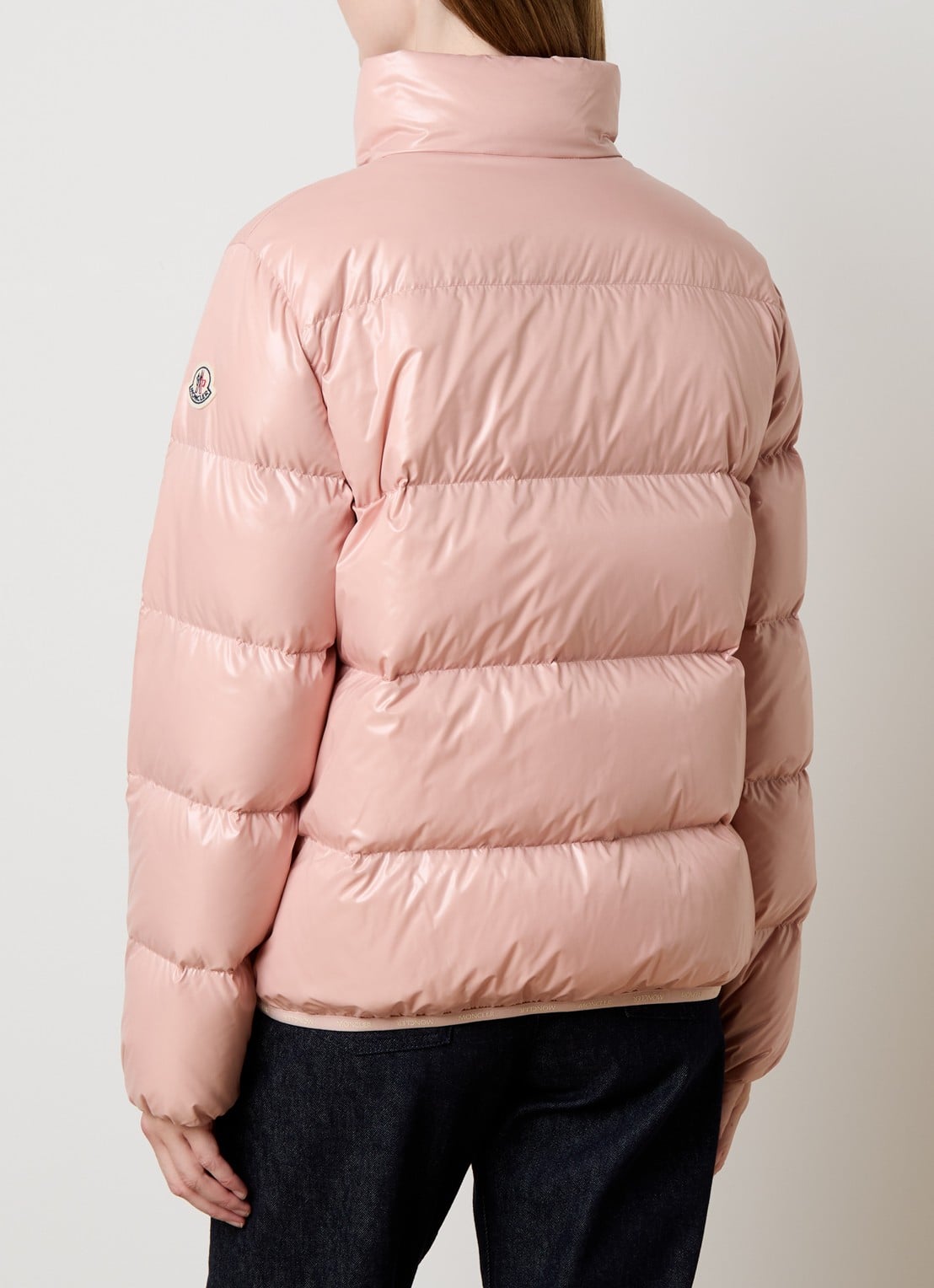 Moncler Abbadia puffer jack met glanzende finish en logo - achterkant oudroze