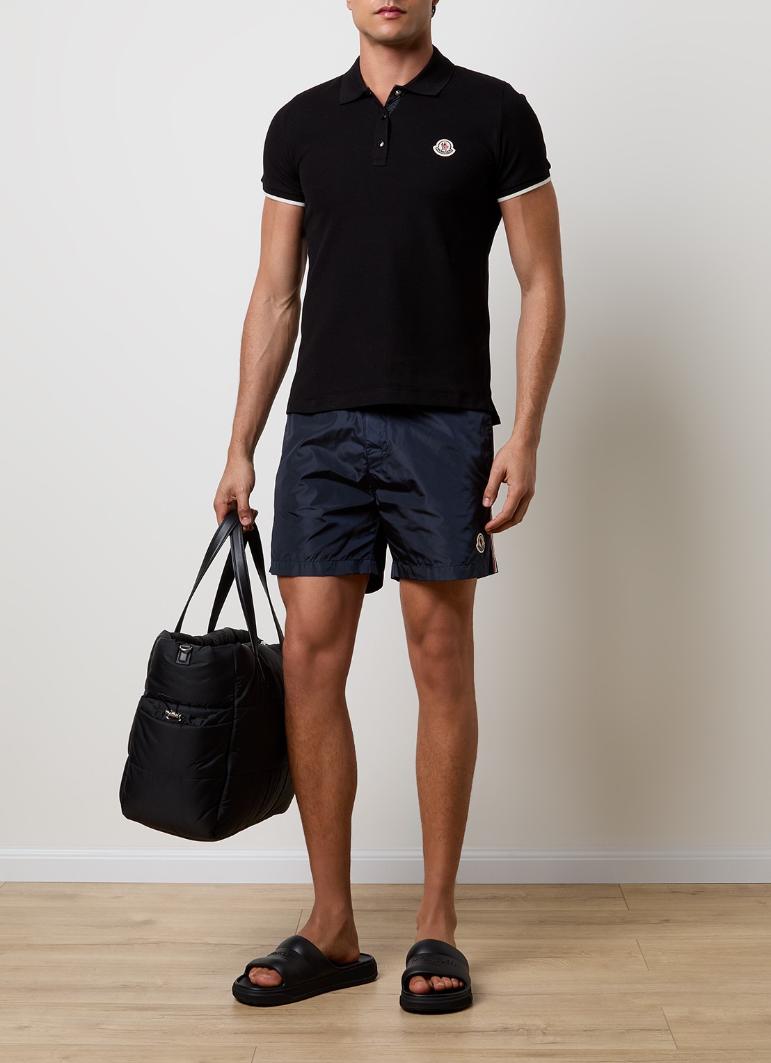 Moncler Altive slipper met logo - voorkant 6 zwart