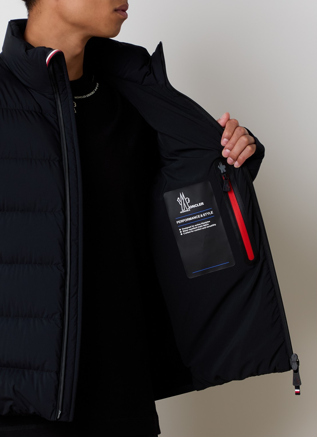 Moncler Araripe gewatteerd jack met donsvulling en waterafstotende coating - detail 4 zwart
