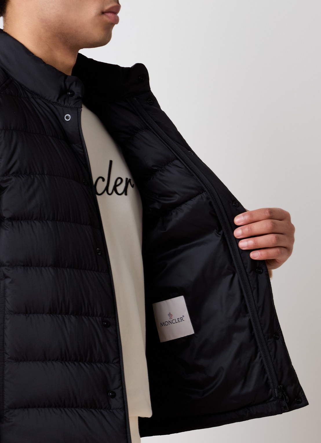 Moncler Barthe gewatteerde bodywarmer met donsvulling en logo - detail 3 zwart