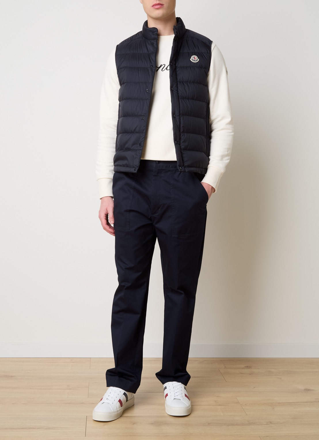 Moncler Barthe gewatteerde bodywarmer met donsvulling en logo - voorkant 6 donkerblauw