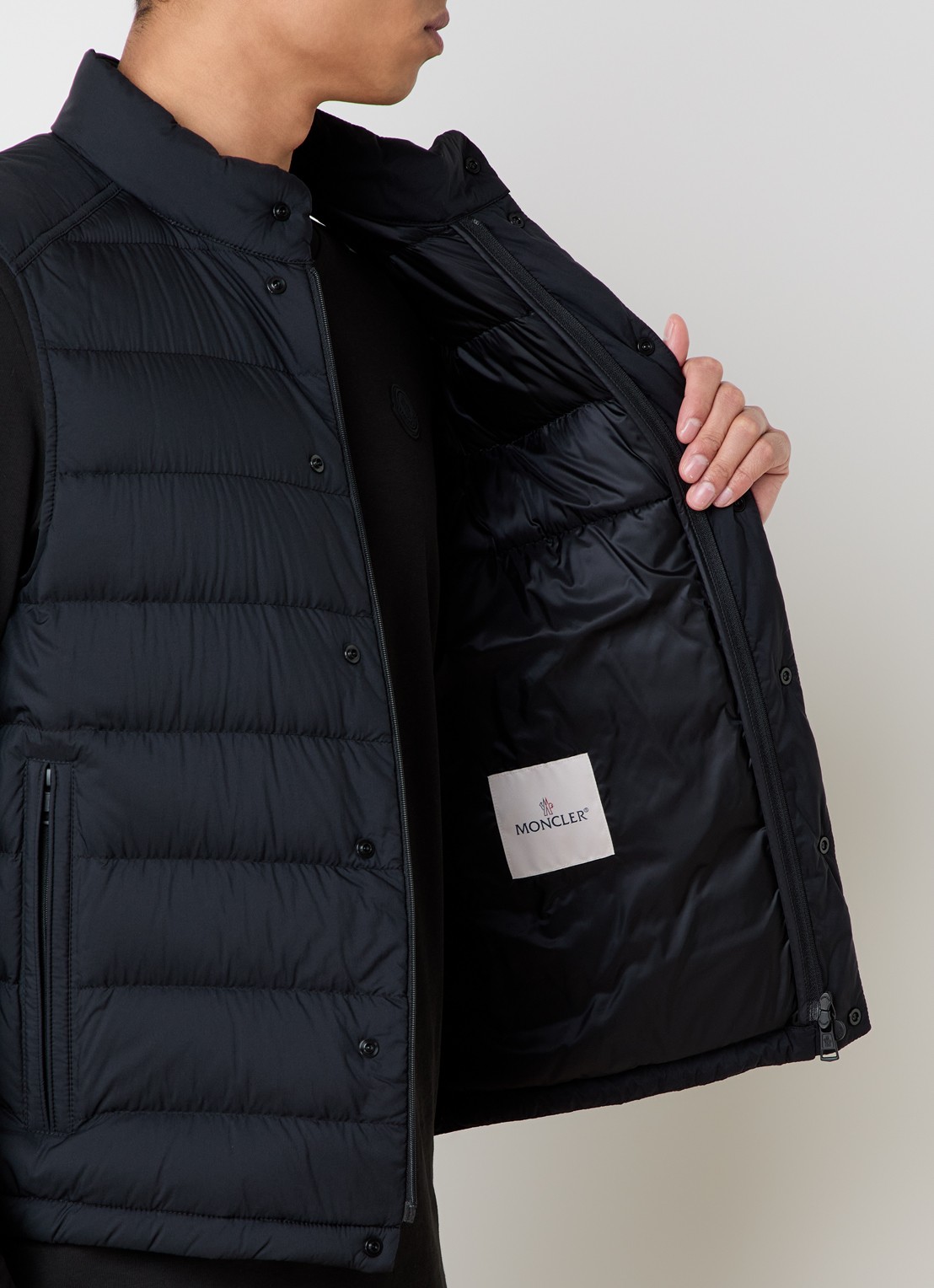 Moncler Barthe gewatteerde bodywarmer met donsvulling en logo - detail 3 zwart