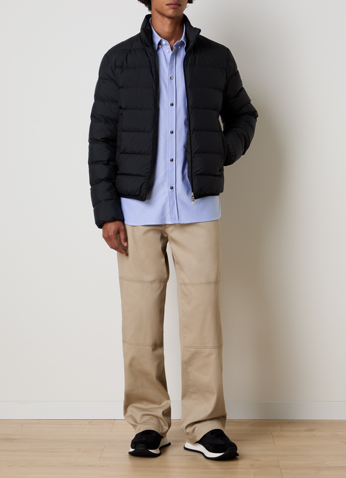 Moncler Baudinet puffer jack met donsvulling en logo - voorkant 3 zwart