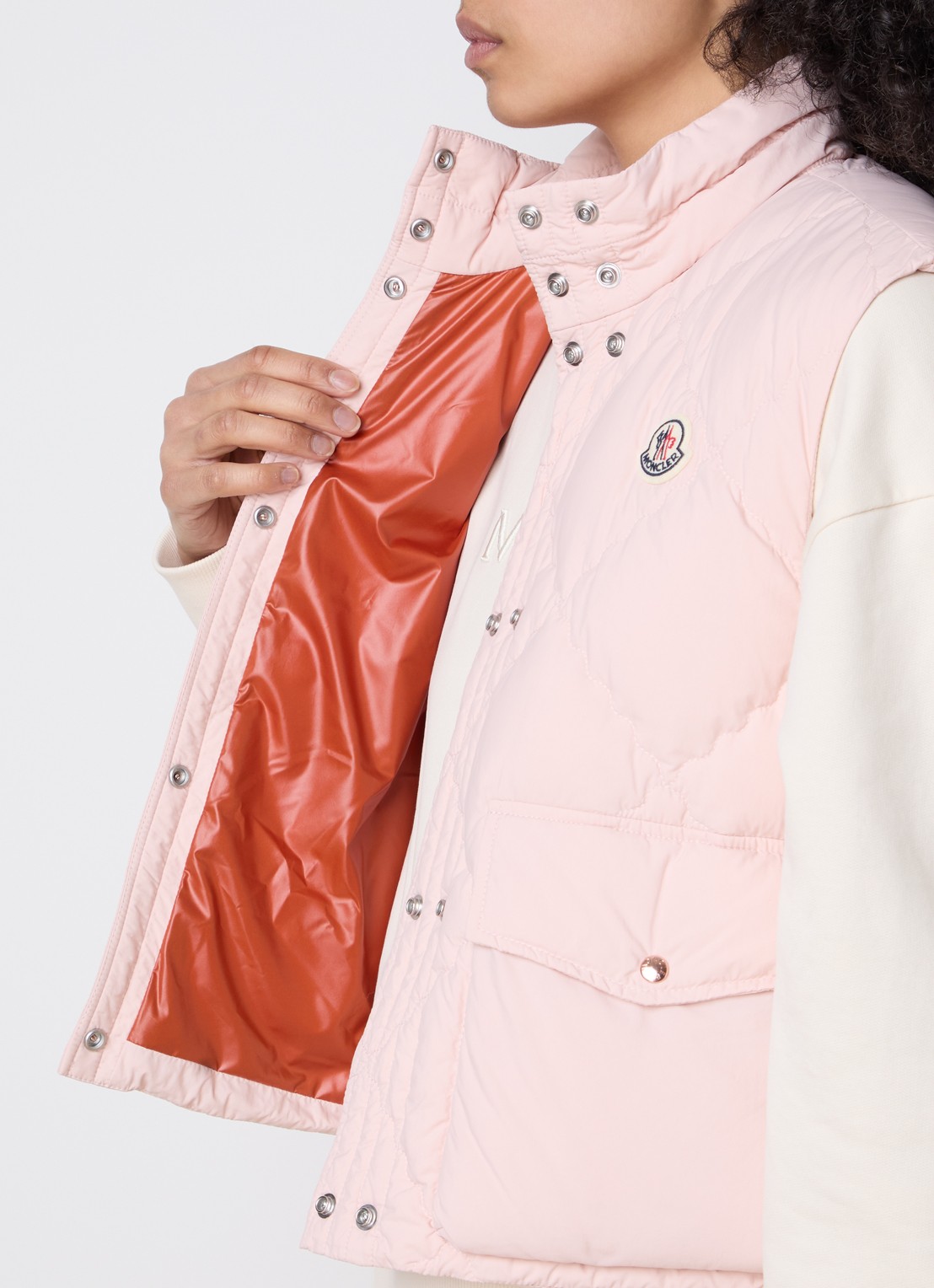 Moncler Biosis gewatteerde bodywarmer met donsvulling - detail 4 lichtroze