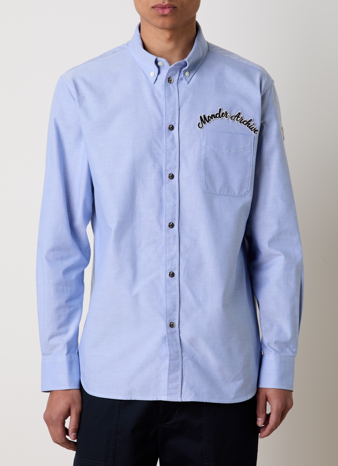 Moncler Camicia regular fit overhemd met logoborduring - detail 4 lichtblauw