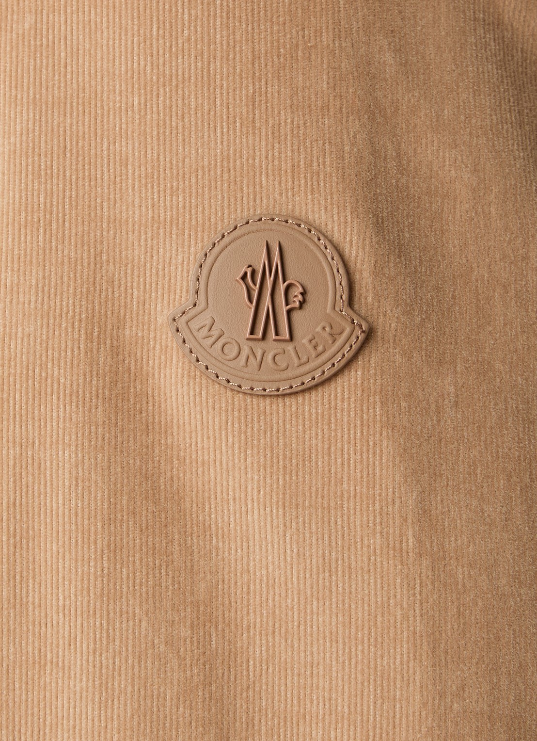 Moncler Camicia regular fit overhemd van corduroy met borstzak - detail 5 zand