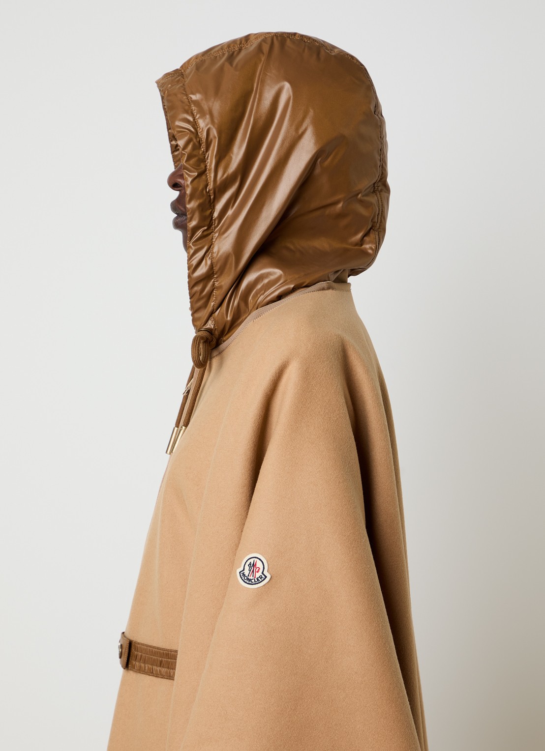 Moncler Cape in wolblend met ceintuur en capuchon - detail 5 camel