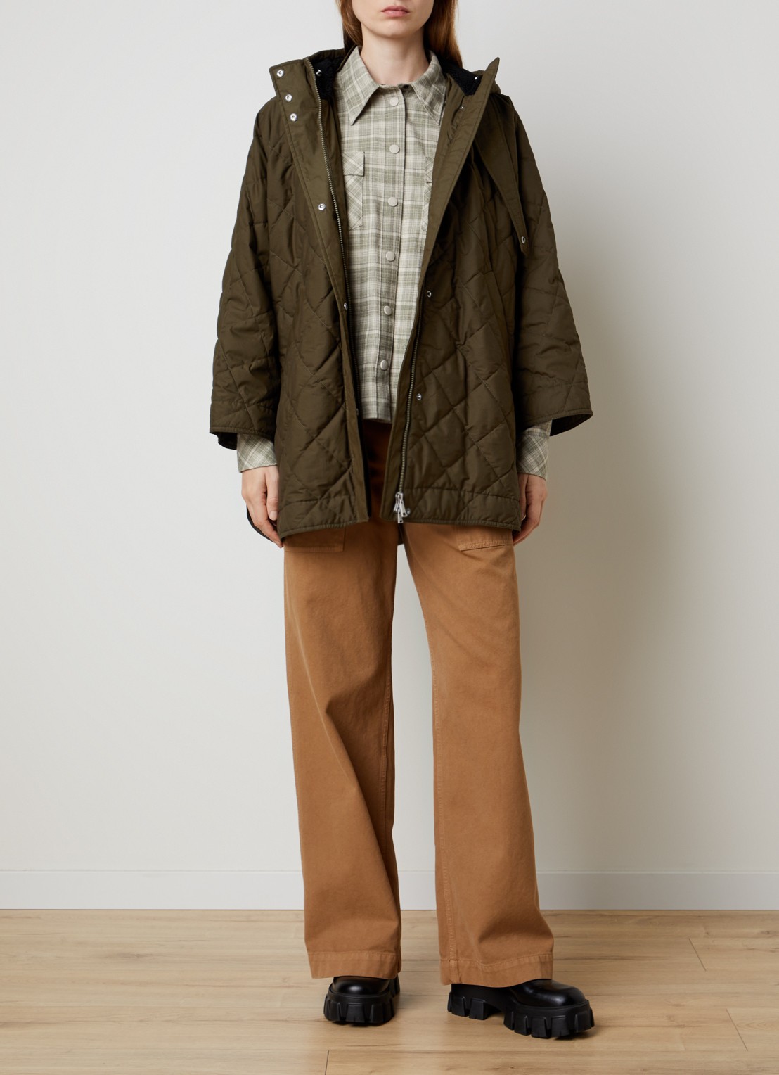 Moncler Cape met capuchon en steekzakken - voorkant 3 bronsgroen