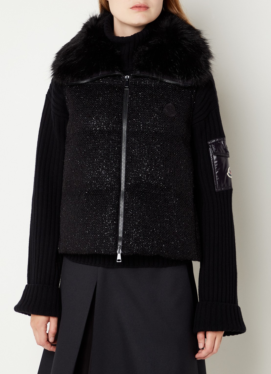 Moncler Carrelet gewatteerde bodywarmer met donsvulling en imitatiebontkraag - detail 4 zwart