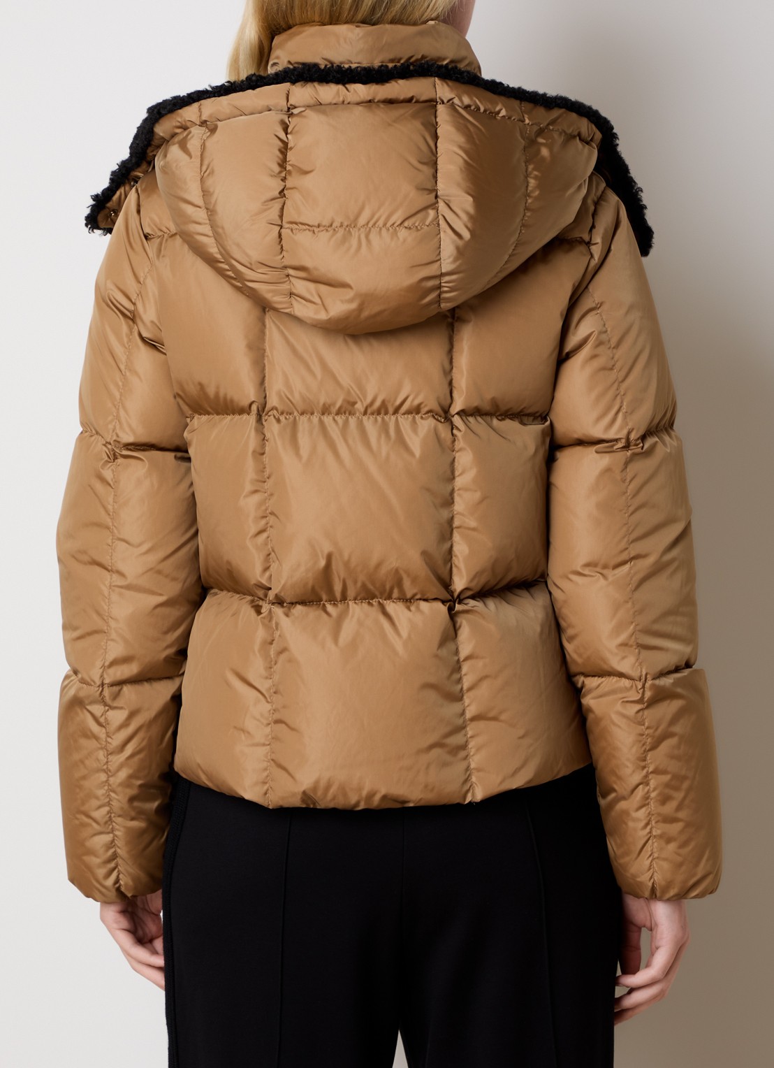 Moncler Castelnou puffer jack met afneembare capuchon - achterkant 6 camel