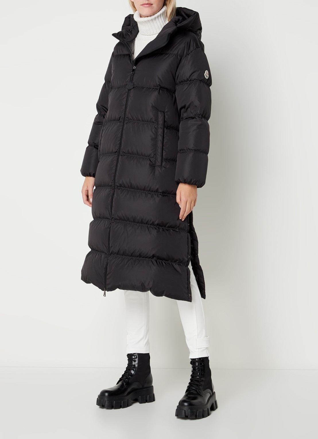 Moncler Catchet longline puffer jas met donsvulling en ritszakken  - detail 2 zwart