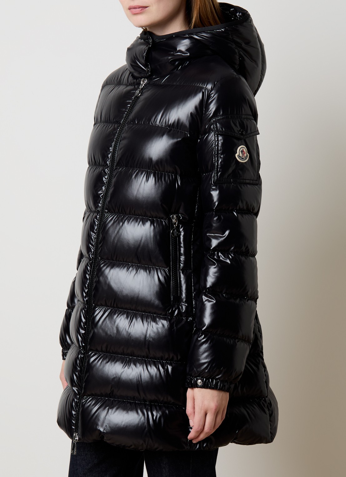 Moncler Courcelle longline puffer jas met glanzende finish en logo - detail 4 zwart