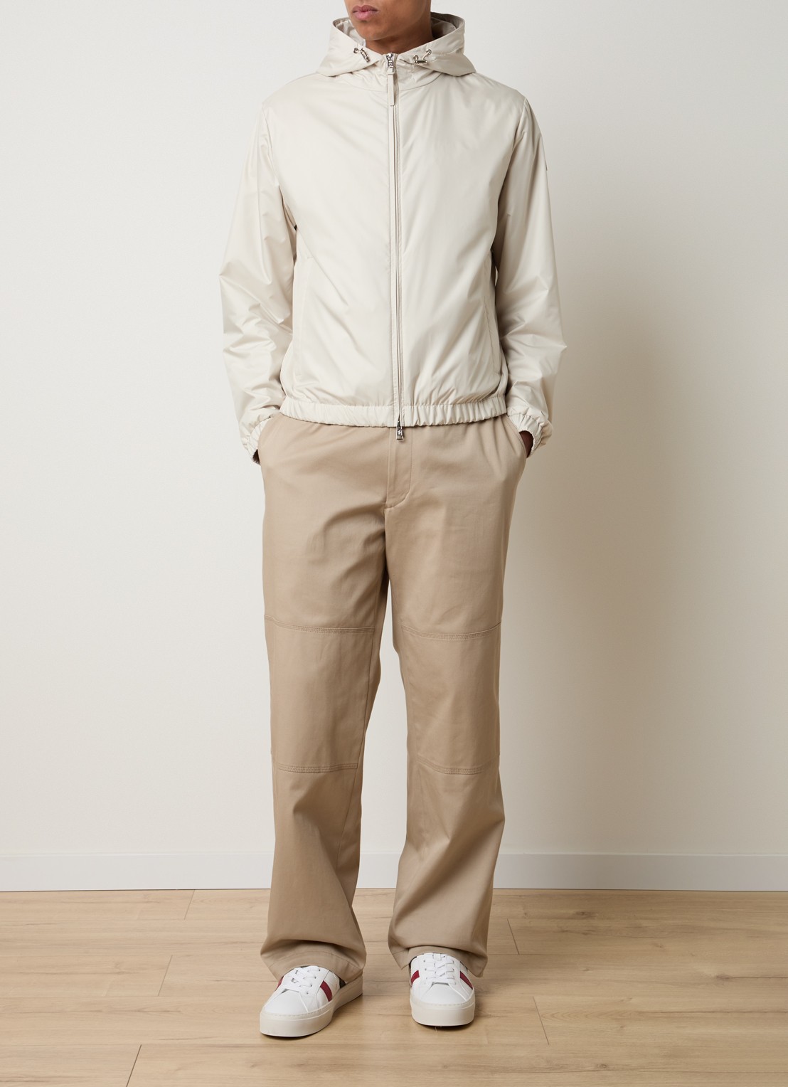 Moncler Domene windjack met capuchon - voorkant 2 gebroken wit
