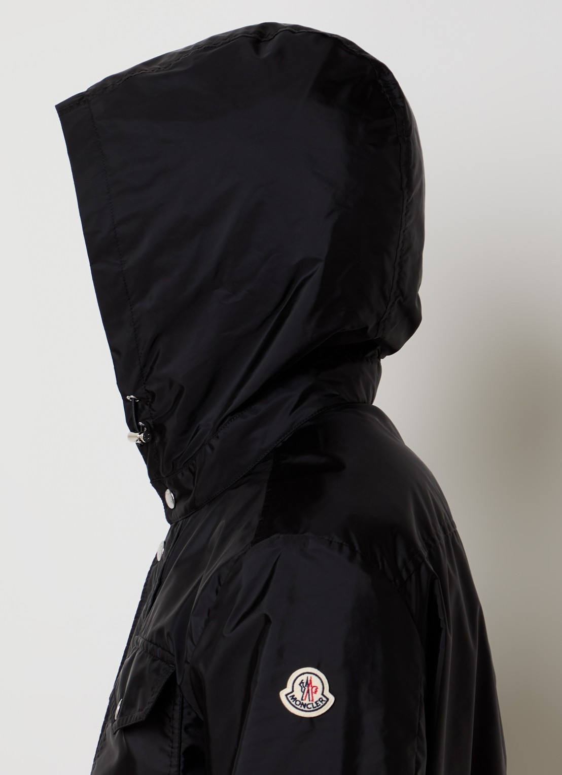 Moncler Duvainne windjack met capuchon en logo - detail 4 zwart