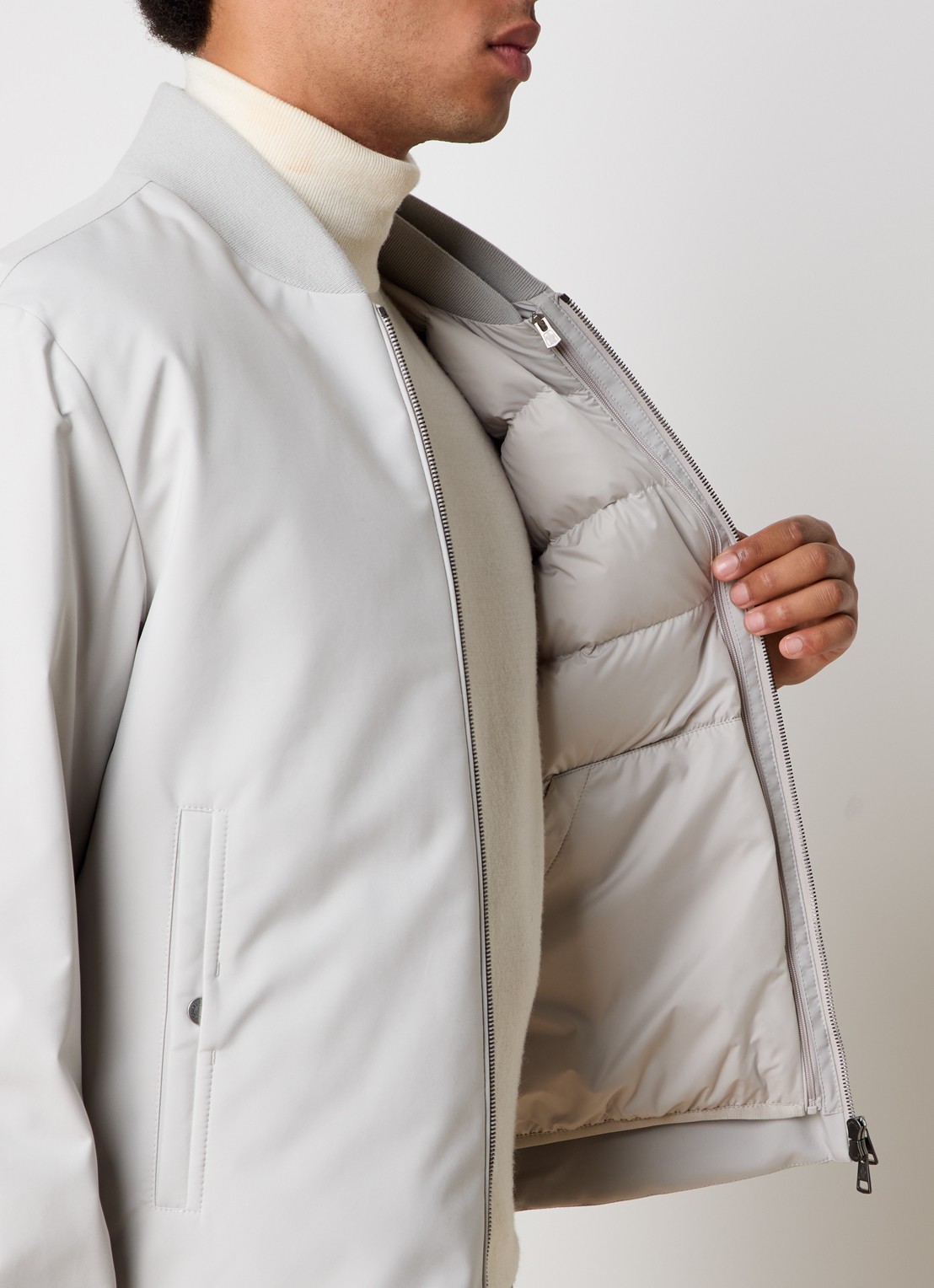 Moncler Epinal bomberjack met uitneembare voering - detail 6 gebroken wit