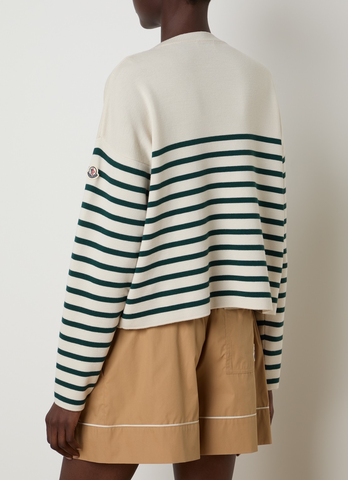 Moncler Fijngebreide trui met ingebreid patroon en logoborduring - achterkant beige