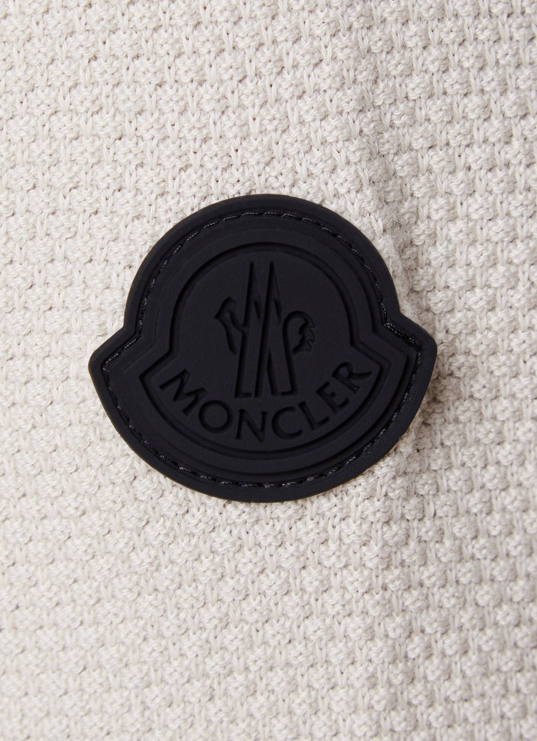 Moncler Fijngebreide trui met logo en structuur - detail 2 gebroken wit