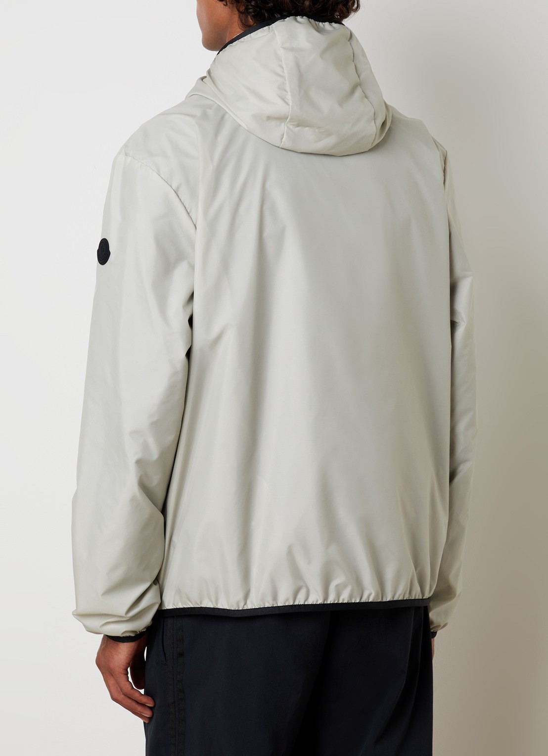 Moncler Fonteghi softshell jack met capuchon en ritszakken - achterkant 6 gebroken wit