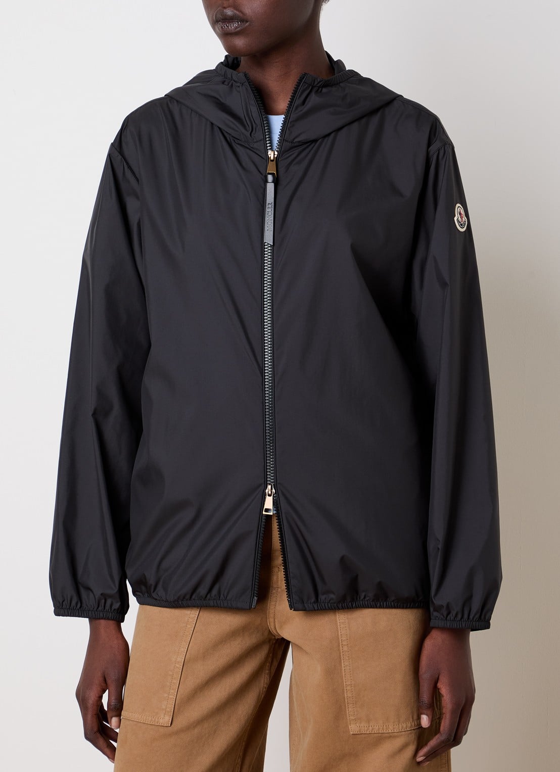 Moncler Fregeos windjack met capuchon en steekzakken - detail 4 zwart