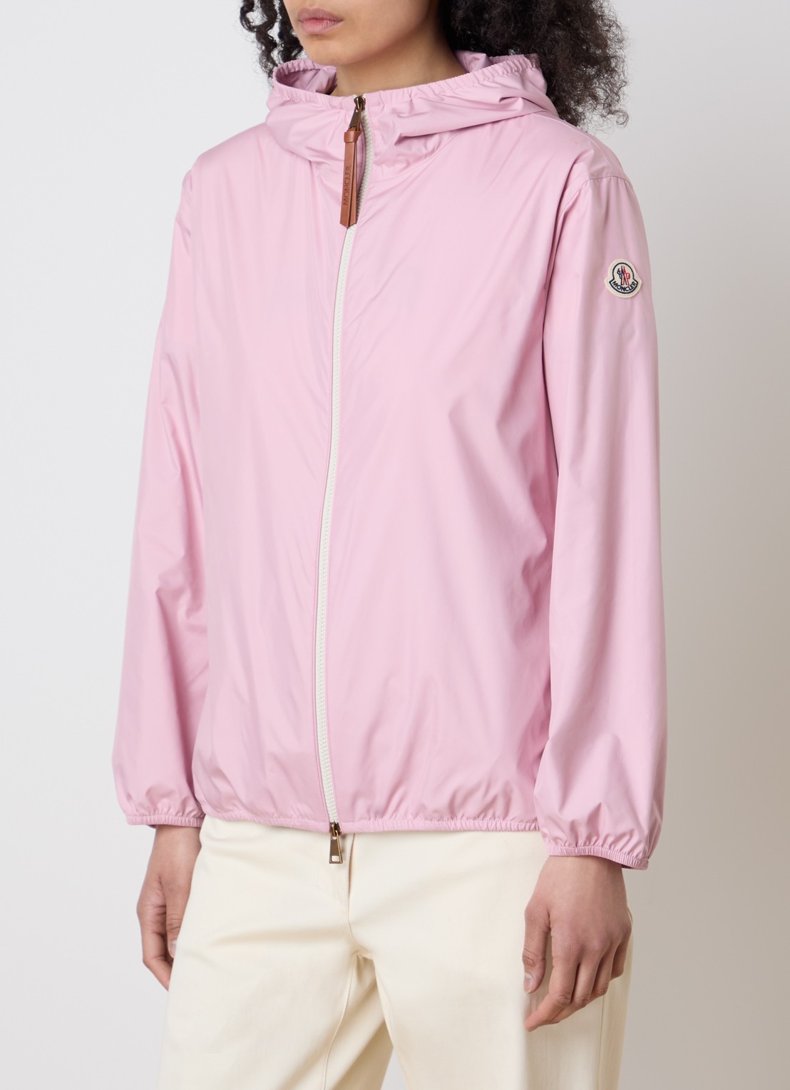 Moncler Fregeos windjack met capuchon en steekzakken - detail 4 roze