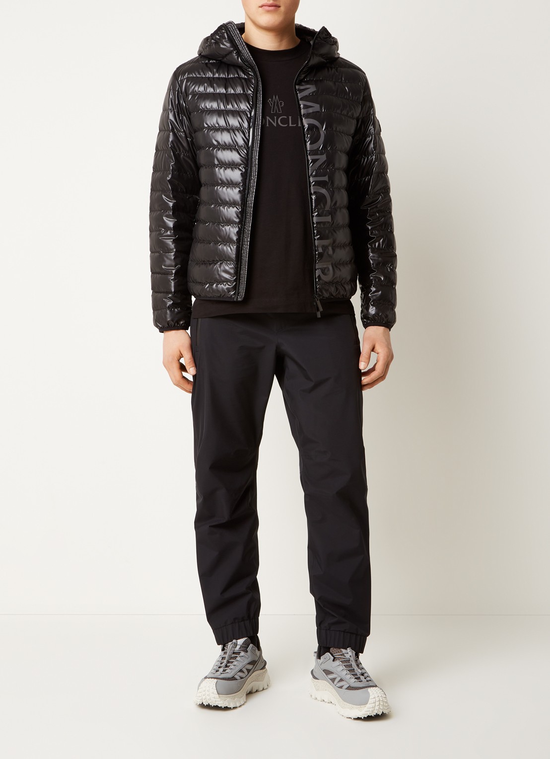Moncler Gewatteerd jack met donsvulling en logoprint - voorkant 5 zwart
