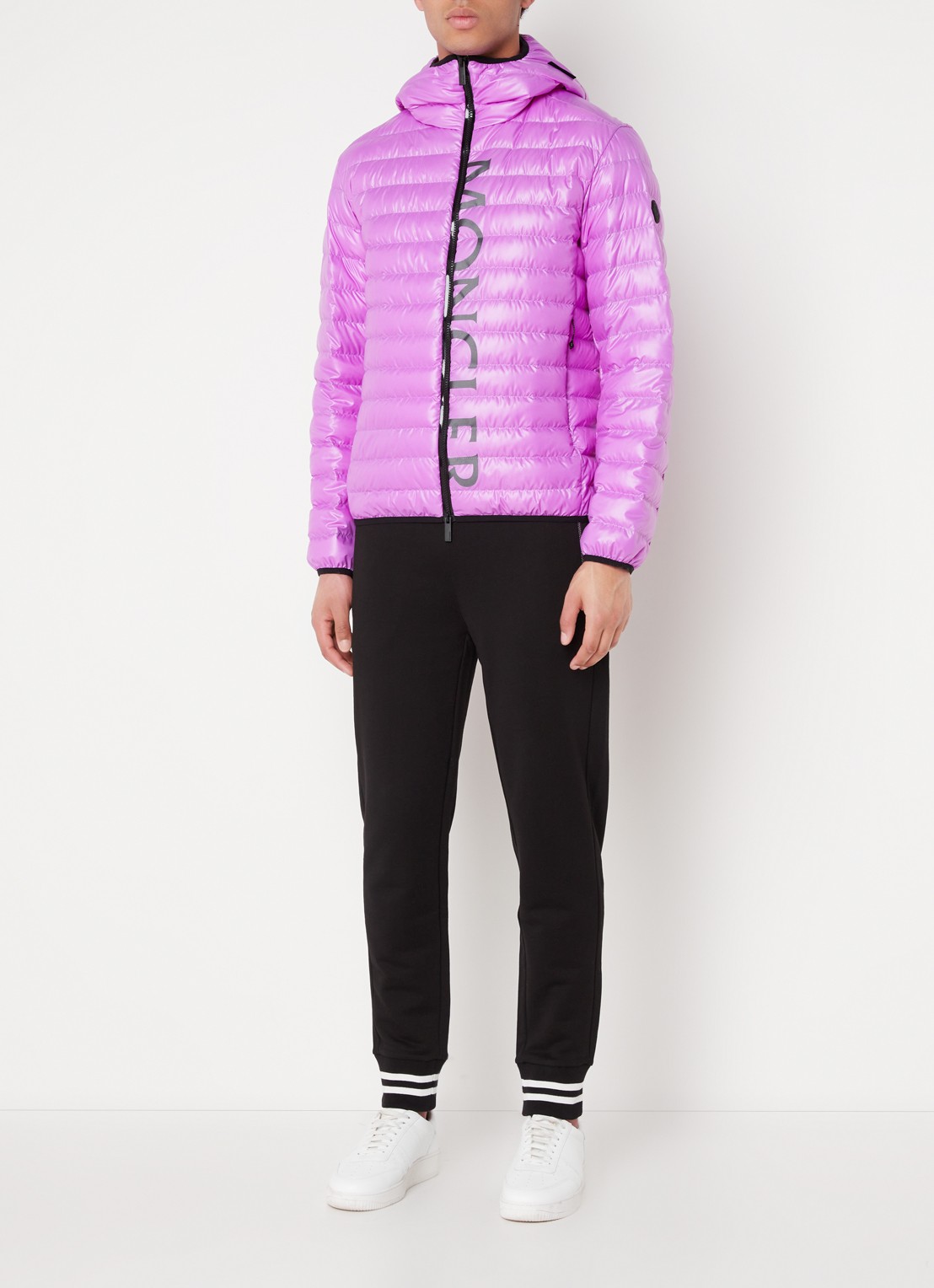Moncler Gewatteerd jack met donsvulling en logoprint - voorkant 3 lila