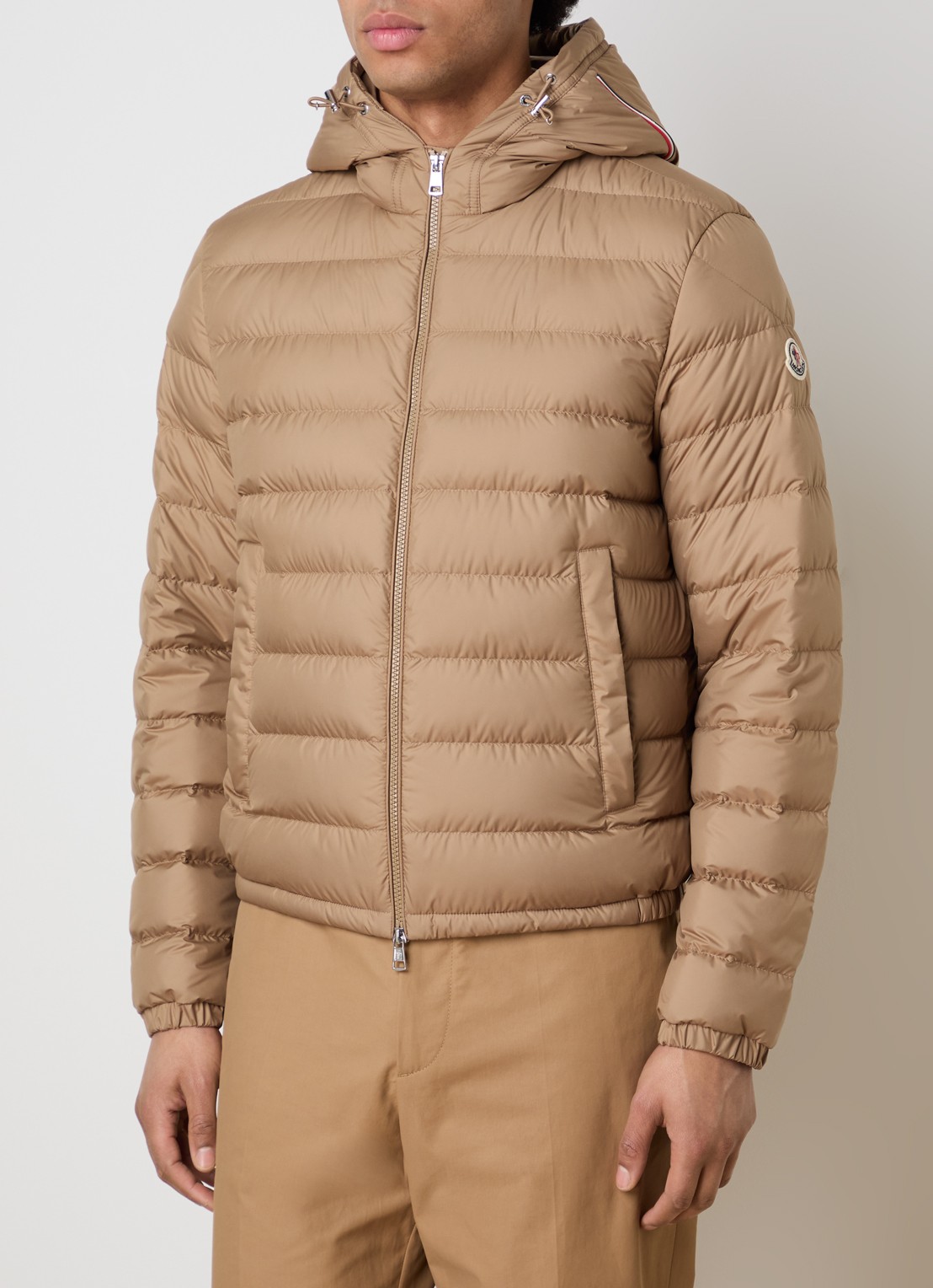 Moncler Gewatteerde jas met donsvulling en capuchon - detail 3 zand