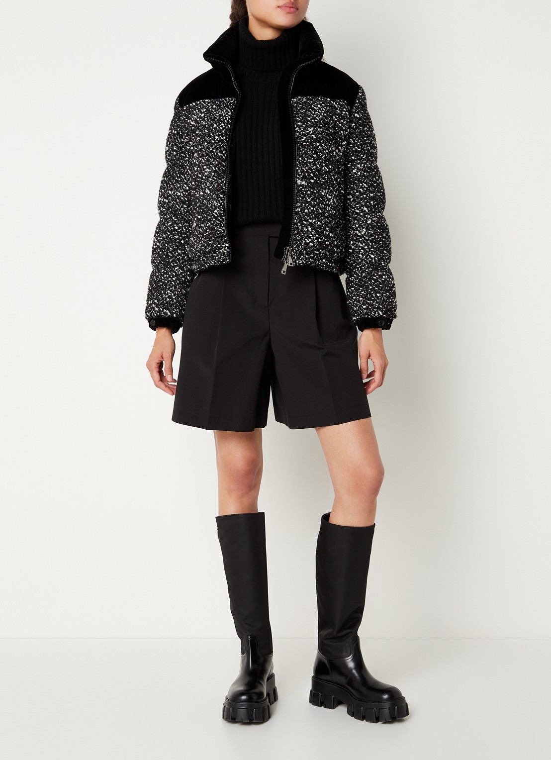 Moncler Girotte puffer jack van tweed met donsvulling - voorkant 2 zwart