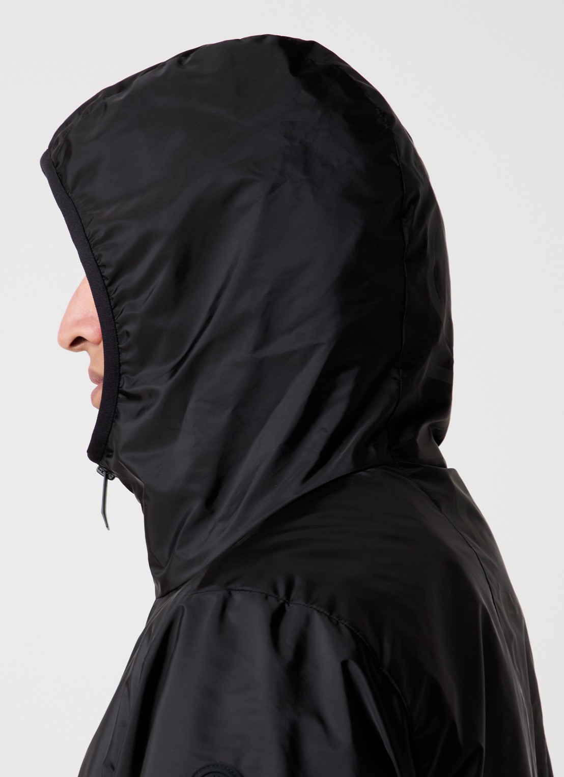 Moncler Granier windjack met backprint en waterafstotende coating - detail 4 zwart