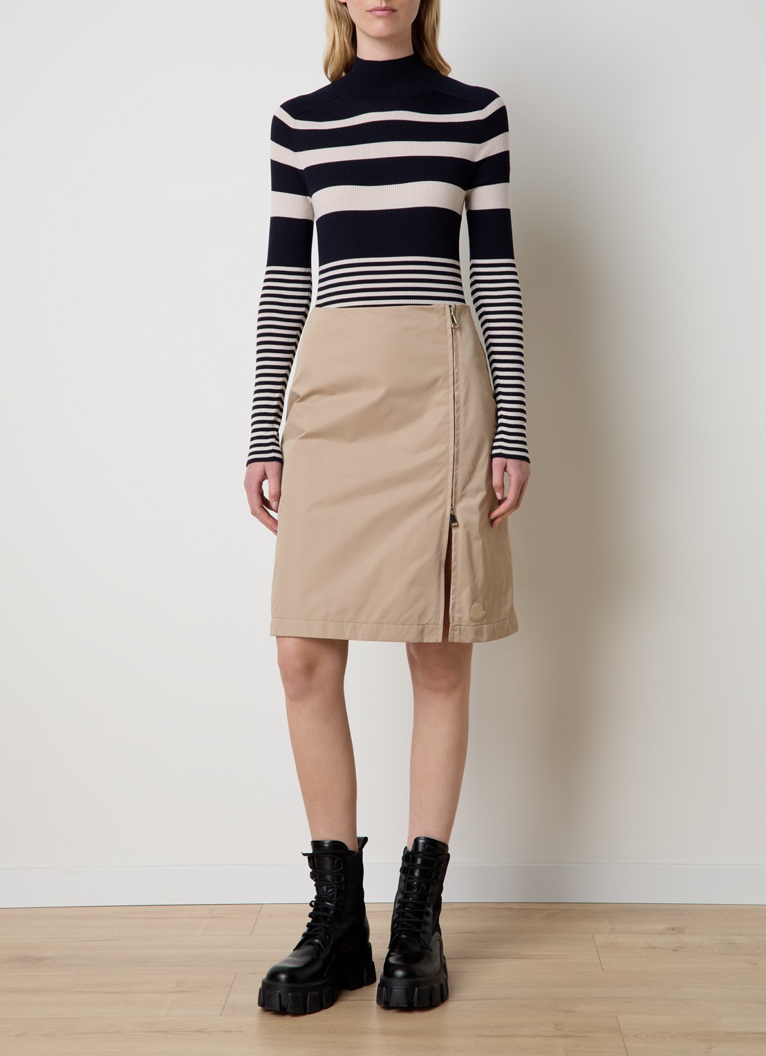 Moncler Grofgebreide coltrui van scheerwol met streepprint - voorkant 2 donkerblauw