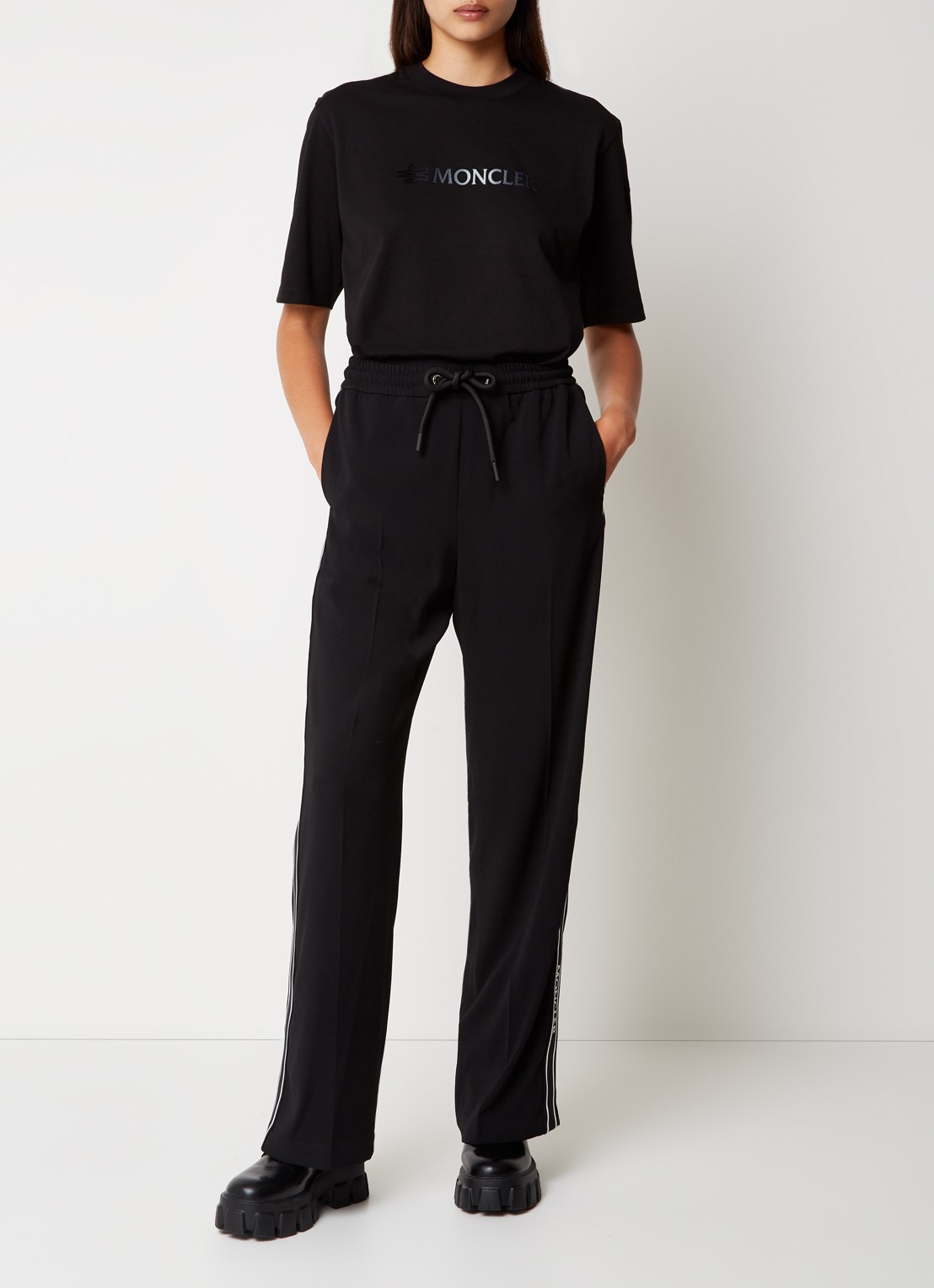 Moncler High waist loose fit trackpants met logoband - voorkant 6 zwart