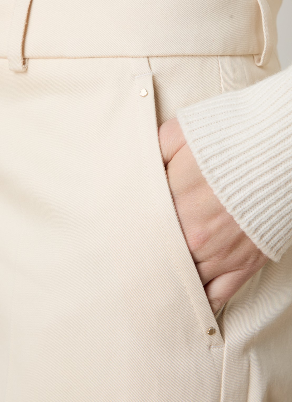 Moncler High waist straight fit pantalon met steekzakken - detail 5 beige