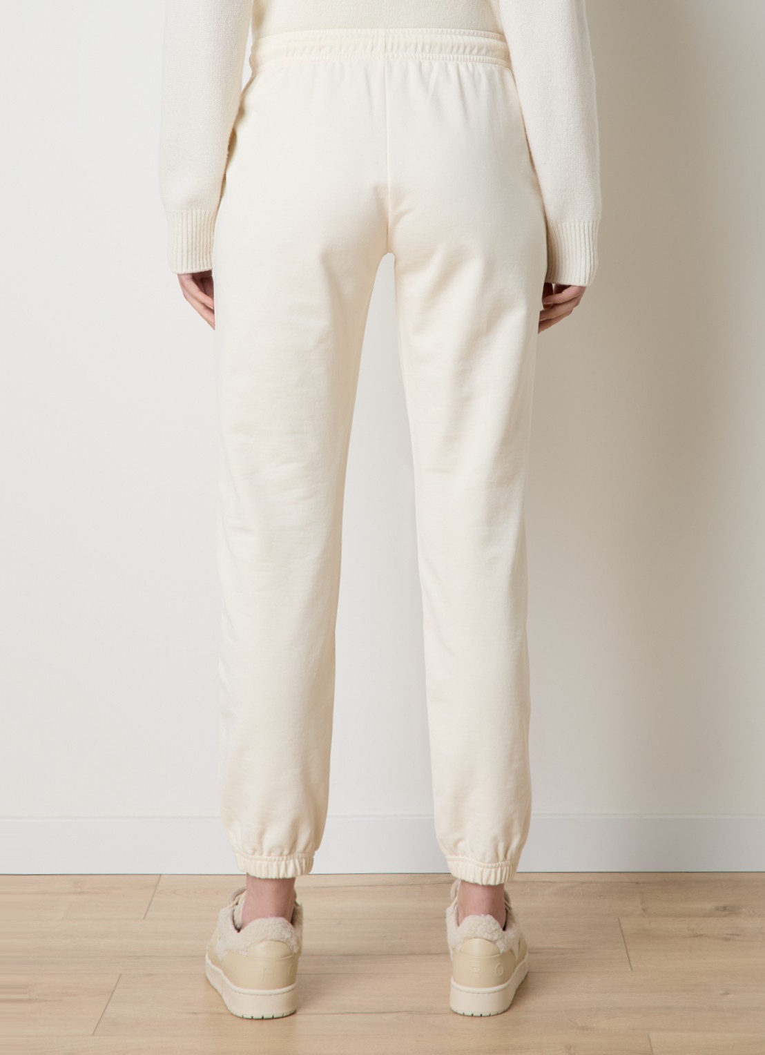 Moncler High waist tapered fit joggingbroek met logo - achterkant 3 creme