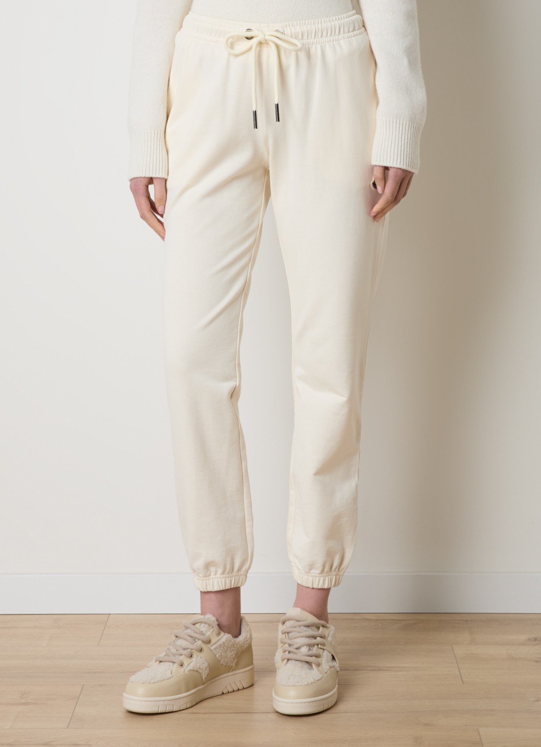 Moncler High waist tapered fit joggingbroek met logo - detail creme