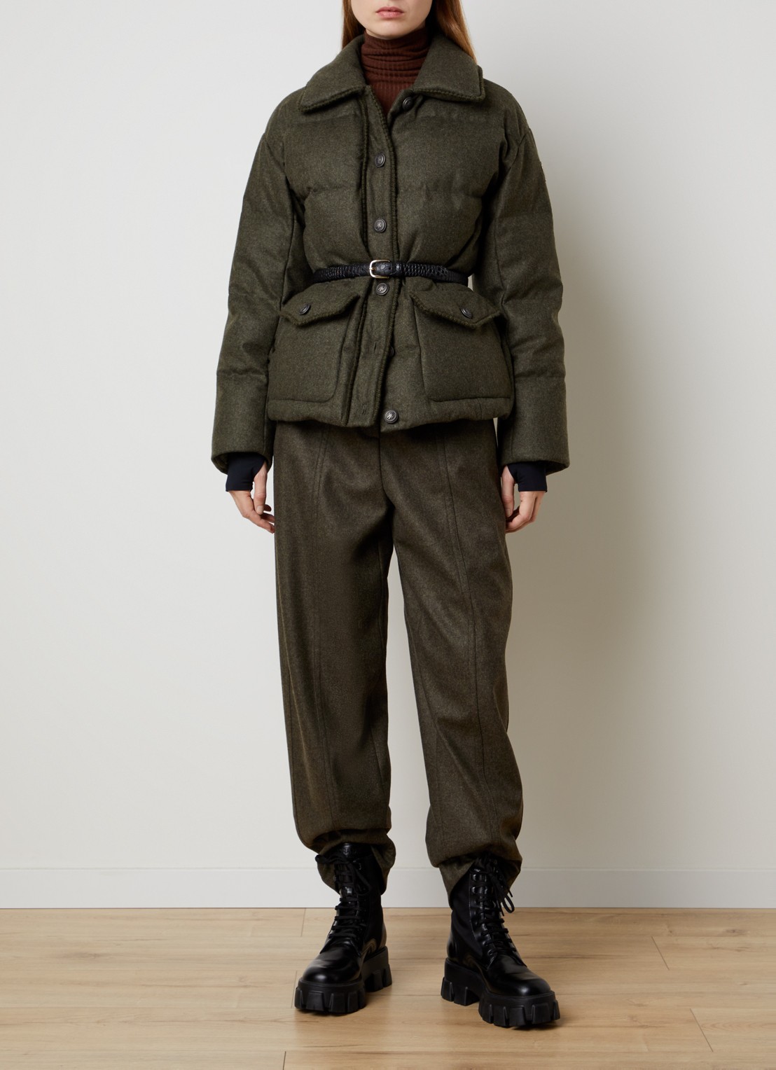 Moncler High waist wide fit broek van wol met steekzakken - voorkant 6 bronsgroen