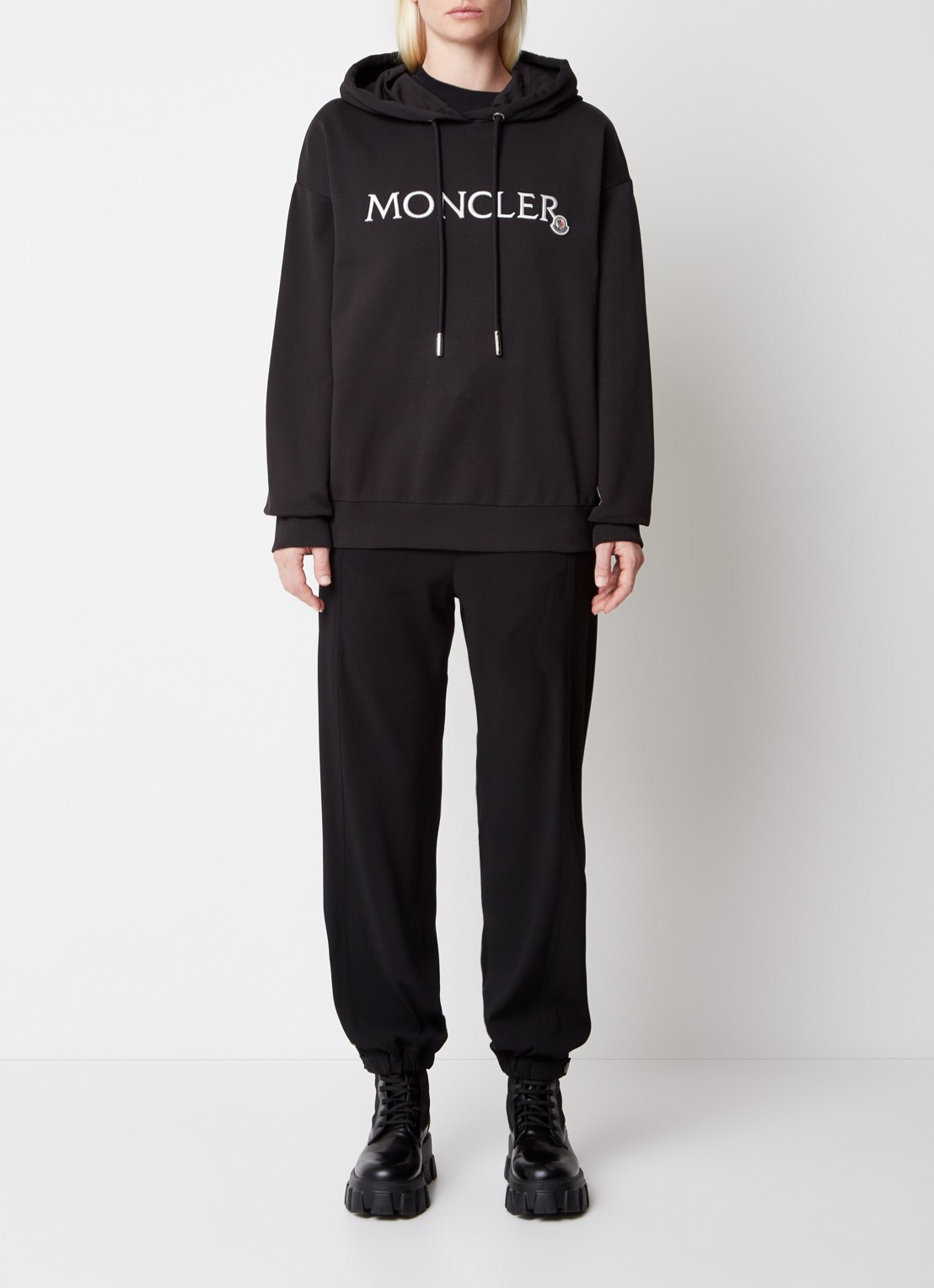 Moncler Hoodie met logoborduring - voorkant 2 zwart