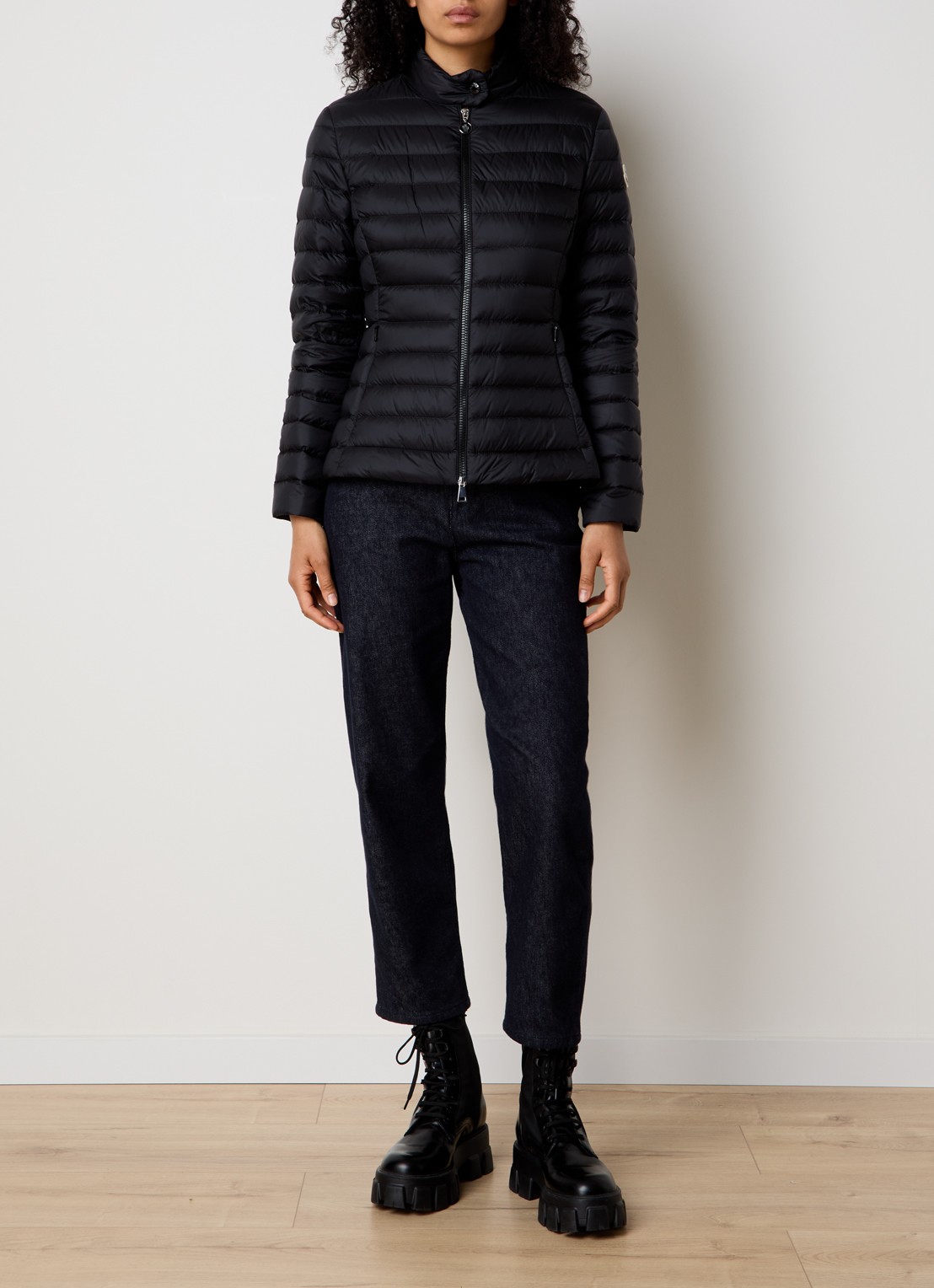 Moncler Igelle gewatteerde jas met donsvulling en logo - voorkant 6 zwart