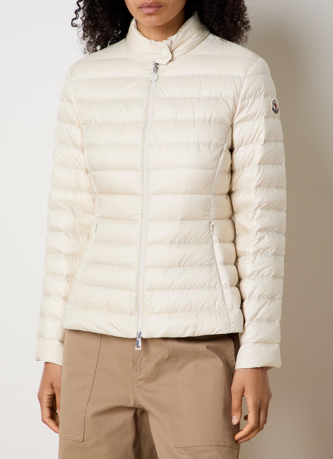 Moncler Igelle gewatteerde jas met donsvulling en logo - detail 4 gebroken wit