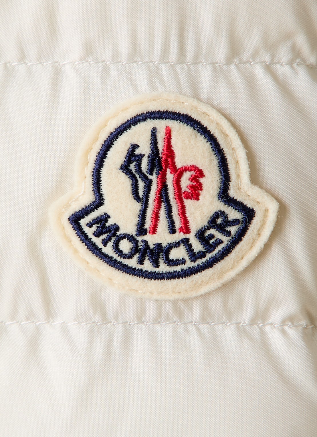 Moncler Igelle gewatteerde jas met donsvulling en logo - detail 6 gebroken wit