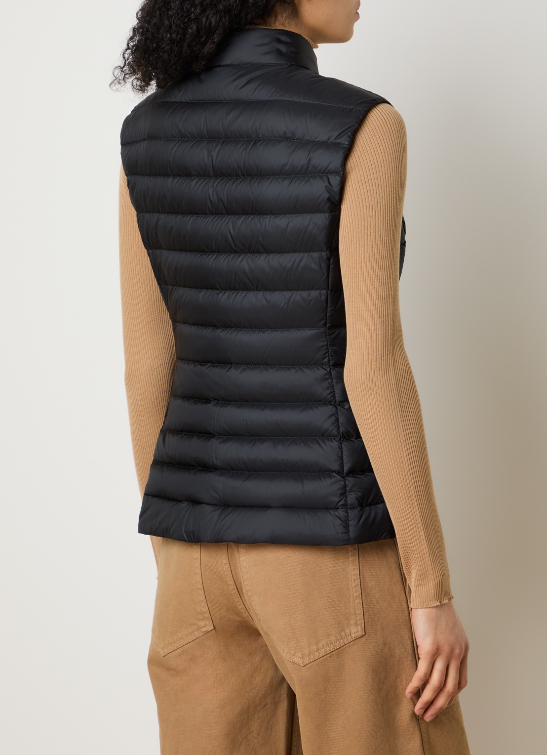 Moncler Igens gewatteerde bodywarmer met donsvulling - achterkant zwart
